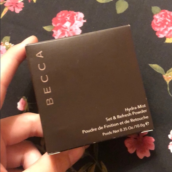 BECCA - Hydra-mist Set & Refresh Powder - Picture 4 of 4